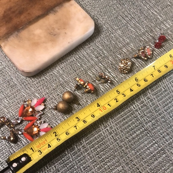 #18 Set of 7 Fun Bright Toned Earrings - Picture 5 of 14